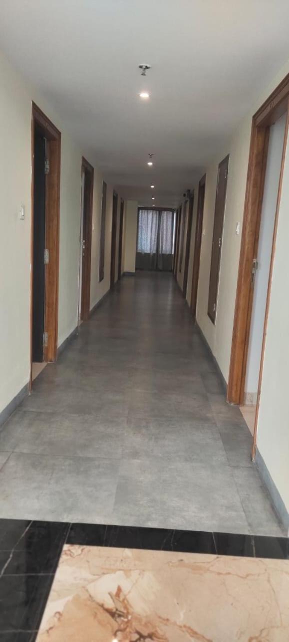 Hotel Paramount Visakhapatnam Buitenkant foto