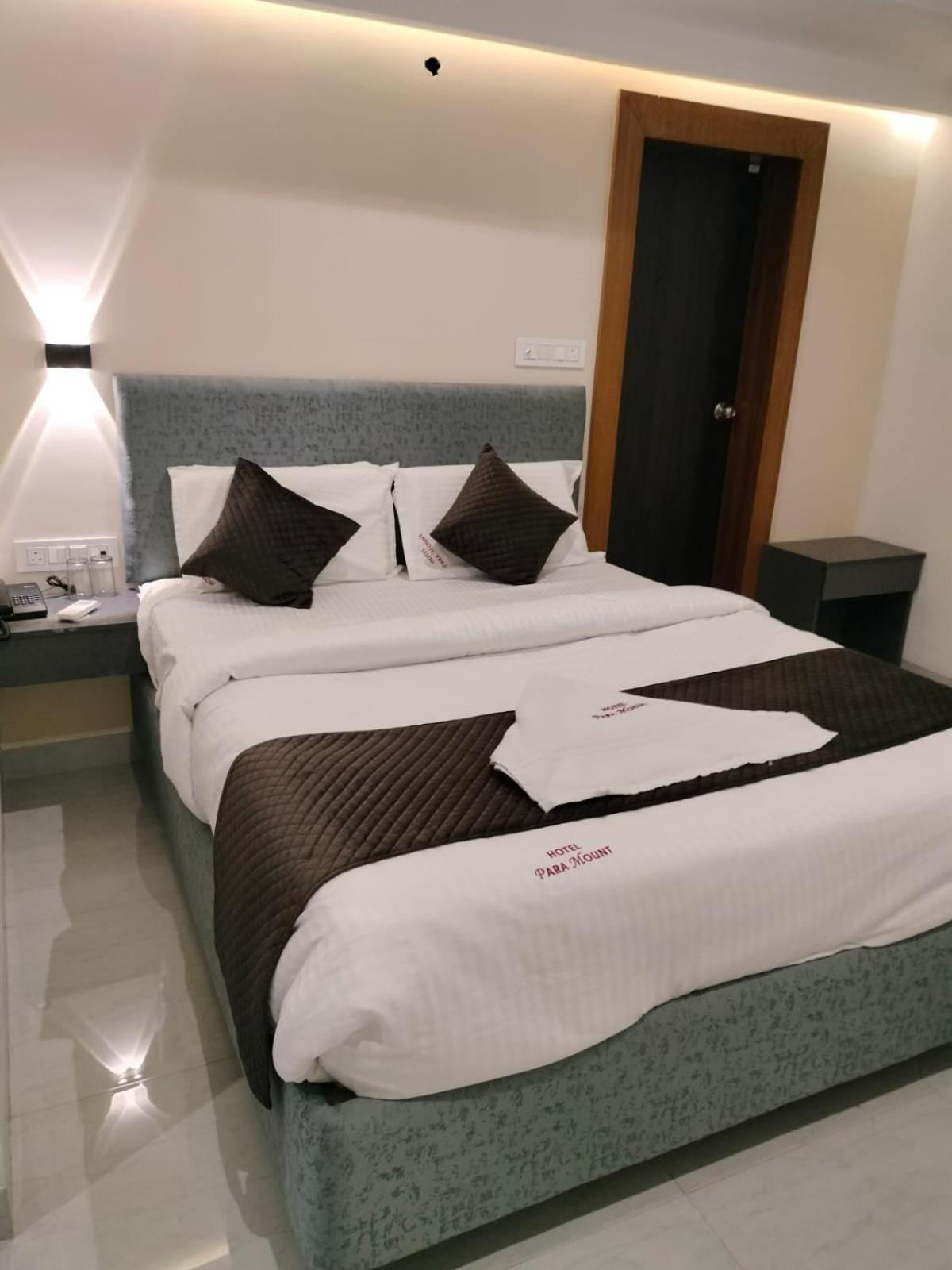 Hotel Paramount Visakhapatnam Buitenkant foto